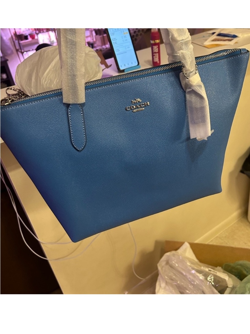 💙 NWOT COACH Zip Top Tote in Cross Grain Leather
Silver Blue #4454